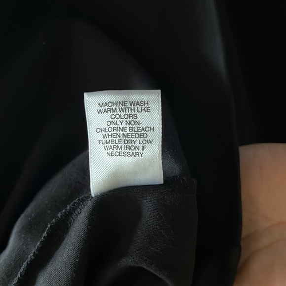 Murano Sz LT liquid luxury long sleeved button cuff shirt - Picture 9 of 9